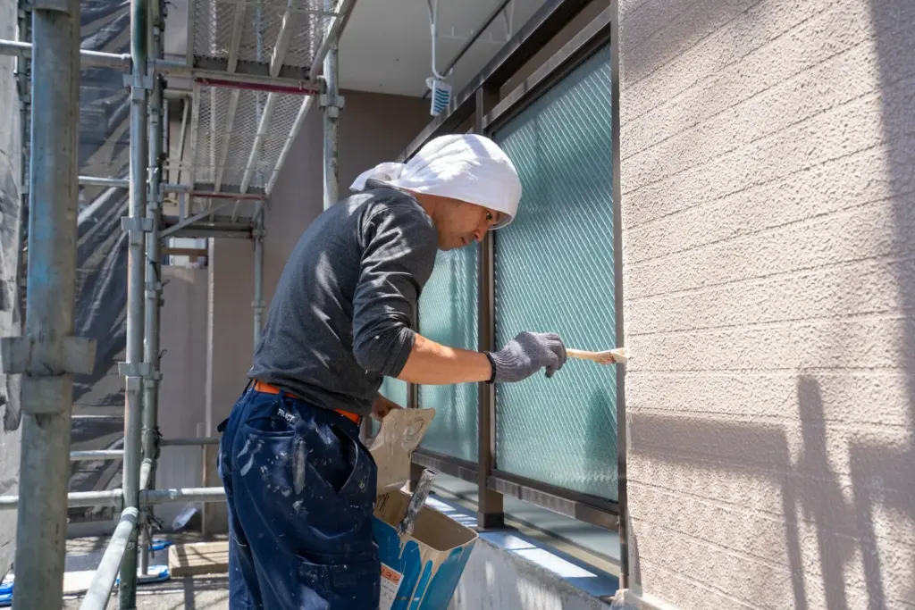 外壁塗装作業の様子